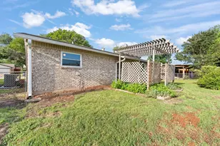 1013 Waverly Dr, Arlington, TX 76015 - Photo 25
