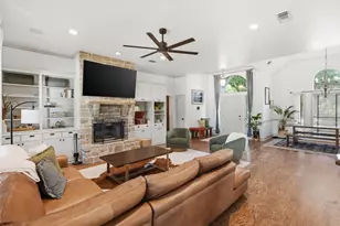 109 Rooster Cogburn Ct, Weatherford, TX 76088 - Photo 5