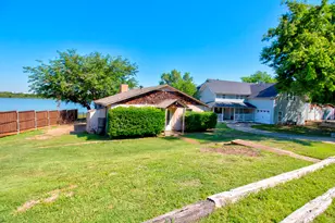 12465 Redbud Ln, Frisco, TX 75036 - Photo 3