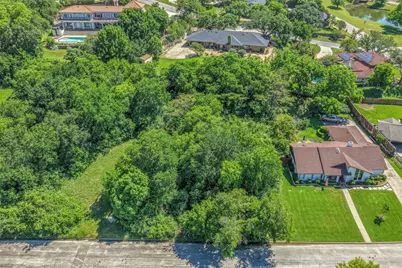 7 Legend Road, Benbrook, TX 76132 - Photo 3