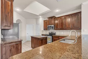 1602 Deer Crossing Dr, Arlington, TX 76002 - Photo 11