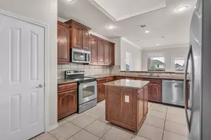 1602 Deer Crossing Dr, Arlington, TX 76002 - Photo 9