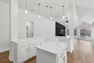 305 Droinwich Cir, Allen, TX 75002 - Photo 11