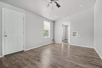 2475 Volga Avenue, Dallas, TX 75216 - Photo 9