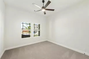 402 Laurel Ln, Glenn Heights, TX 75154 - Photo 5