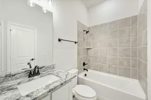 402 Laurel Ln, Glenn Heights, TX 75154 - Photo 9