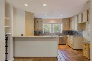 4708 Spring Creek Ct, Arlington, TX 76017 - Photo 11