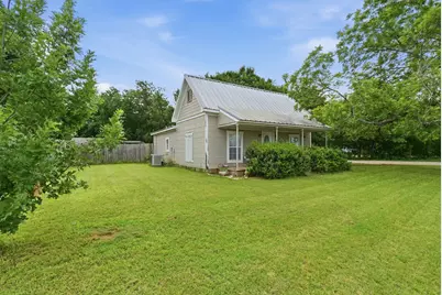 302 Tower Road, Rio Vista, TX 76093 - Photo 3