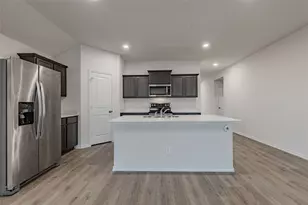11168 E Chase Ln, Providence Village, TX 76227 - Photo 9