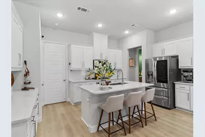 1903 Melinda Lane, Farmers Branch, TX 75234 - Photo 9