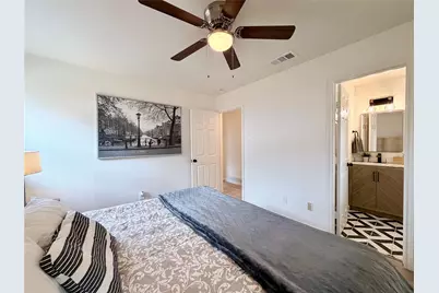 5712 Bonnie Wayne Street, Haltom City, TX 76117 - Photo 9