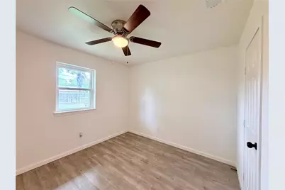 5712 Bonnie Wayne Street, Haltom City, TX 76117 - Photo 13