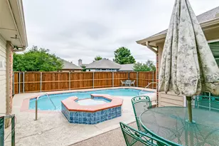 2045 Larkspur Dr, Carrollton, TX 75010 - Photo 33