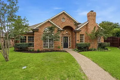 9017 Laredo Drive, Irving, TX 75063 - Photo 25