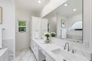 9017 Laredo Dr, Irving, TX 75063 - Photo 19