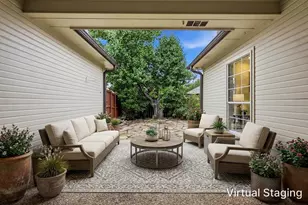 9017 Laredo Dr, Irving, TX 75063 - Photo 27