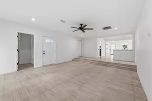 2228 Goldenrod Ave, Fort Worth, TX 76111 - Photo 15