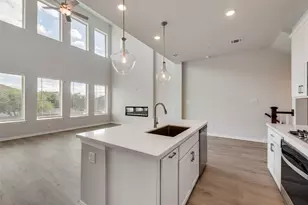 8391 Challenger Ln, Frisco, TX 75034 - Photo 7