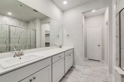 8391 Challenger Lane, Frisco, TX 75034 - Photo 9