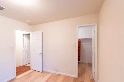1906 Castaway Drive, Dallas, TX 75051 - Photo 19