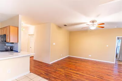 1906 Castaway Drive, Dallas, TX 75051 - Photo 17