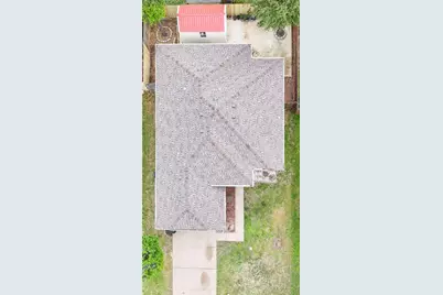 1906 Castaway Drive, Dallas, TX 75051 - Photo 33