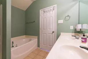 1906 Castaway Dr, Dallas, TX 75051 - Photo 27