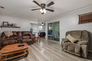 11245 Buchanan Dr, Dallas, TX 75228 - Photo 9