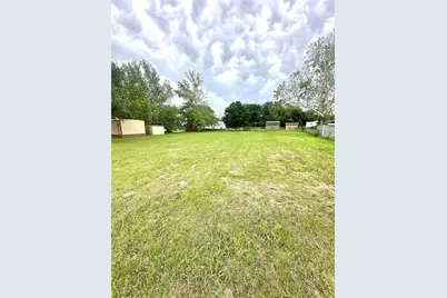 1204 E Highland Avenue, Comanche, TX 76442 - Photo 1