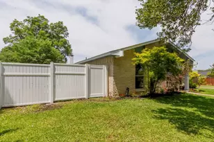2429 Norway Dr, Garland, TX 75040 - Photo 3