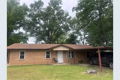 440 S Bois D Arc Street, Blossom, TX 75416 - Photo 1