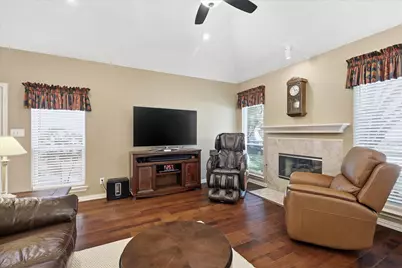 1740 Creekbend Drive, Lewisville, TX 75067 - Photo 5