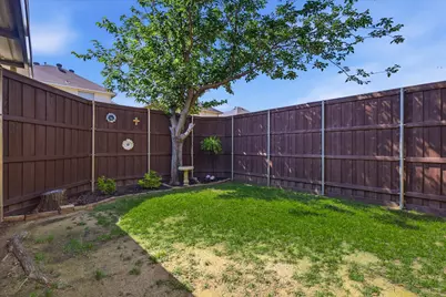 1740 Creekbend Drive, Lewisville, TX 75067 - Photo 33