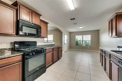 2106 Bluebell, Forney, TX 75126 - Photo 9