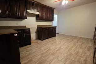 524 W Broadus Ave, Fort Worth, TX 76115 - Photo 9
