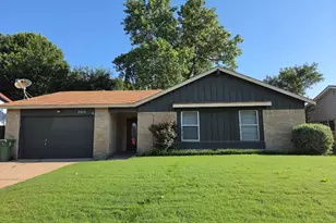 7013 Lincolnshire Ln, North Richland Hills, TX 76182 - Photo 1