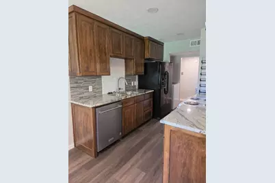 7013 Lincolnshire Lane, North Richland Hills, TX 76182 - Photo 7