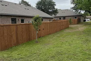 1005 Grandbury St, Cleburne, TX 76033 - Photo 5
