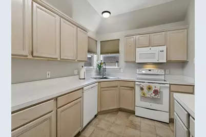 3673 Stockton Drive, Carrollton, TX 75010 - Photo 11