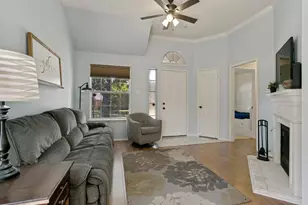 3673 Stockton Dr, Carrollton, TX 75010 - Photo 5