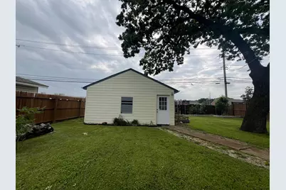 344 S Shore Place, Lewisville, TX 75067 - Photo 37