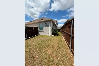 2726 Geranium Lane, Garland, TX 75042 - Photo 21