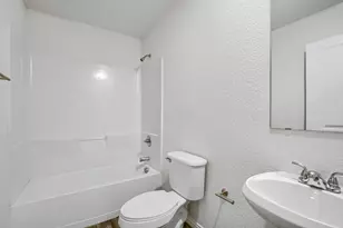 903 Olive St, Waco, TX 76704 - Photo 15