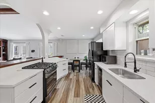 411 Lake Vista E, Highland Village, TX 75077 - Photo 9