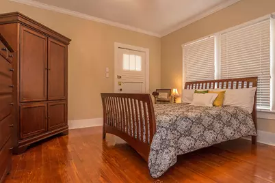 2241 W Rosedale Street S, Fort Worth, TX 76110 - Photo 11