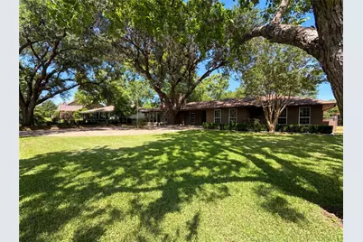 11083 Erhard Drive, Dallas, TX 75228 - Photo 23
