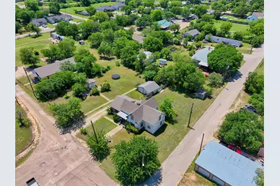 700 N 3rd Street, McGregor, TX 76657 - Photo 25