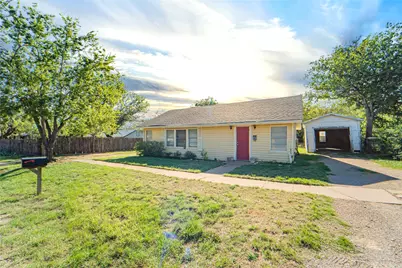 304 N Geneva Street, Breckenridge, TX 76424 - Photo 5
