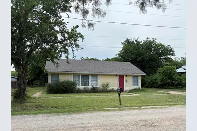 304 N Geneva Street, Breckenridge, TX 76424 - Photo 1