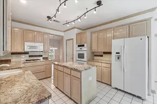 133 E View Ct, Double Oak, TX 75077 - Photo 17